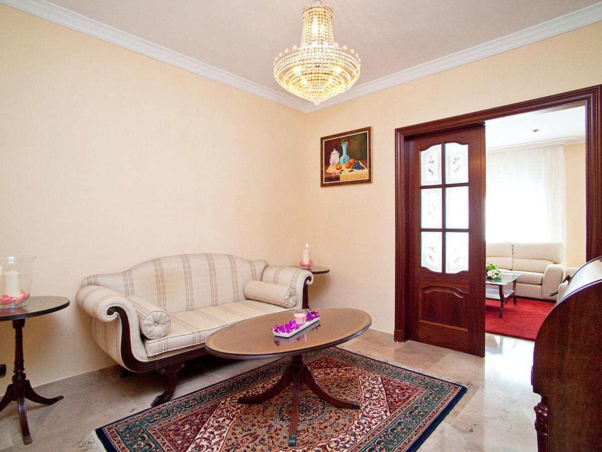 Apartment Pg Gracia - Valencia By Interhome Барселона Экстерьер фото